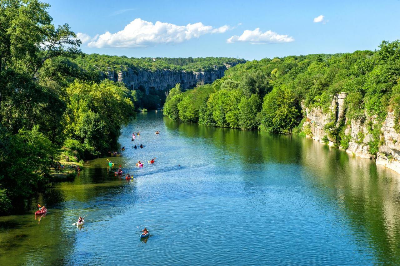 Camping Domaine De Chaussy Lagorce  Esterno foto